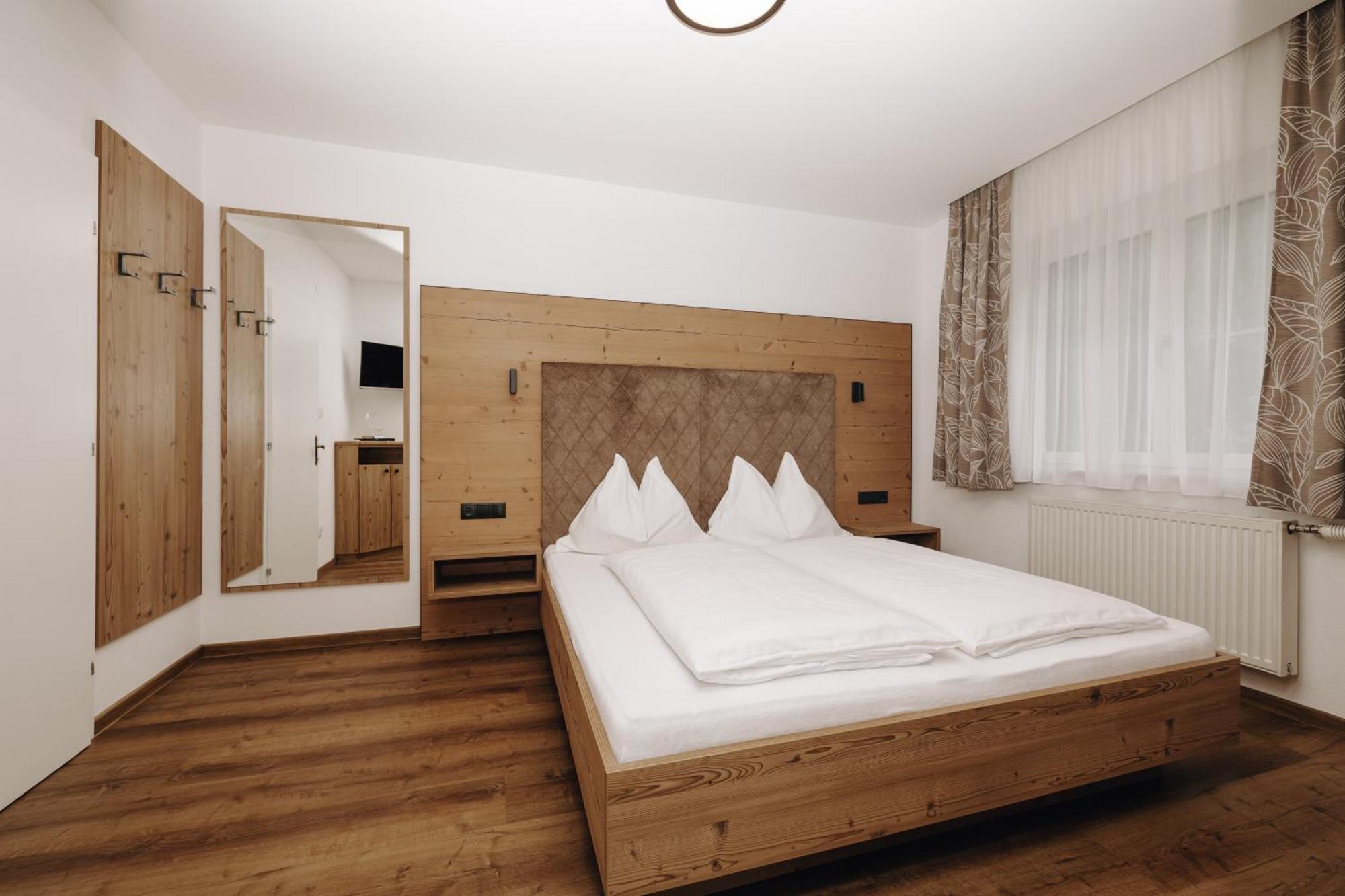 Hotel Garni Tannenhof Flachau Exterior foto